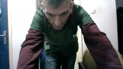 mppempis81 online show from 02/25/26, 08:07