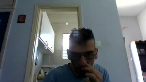 Snapshot of mppempis81 chatting on 05/09/26, 09:03 mppempis81 online show from 05/09/26, 09:03