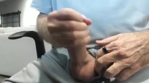 Snapshot of mppnddy chatting on 02/16/26, 10:28 Daddy online show from 02/16/26, 10:28