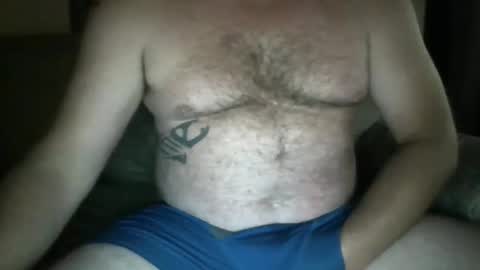 Snapshot of mr1bucket chatting on 10/16/25, 02:23 mr1bucket online show from 10/16/25, 02:23