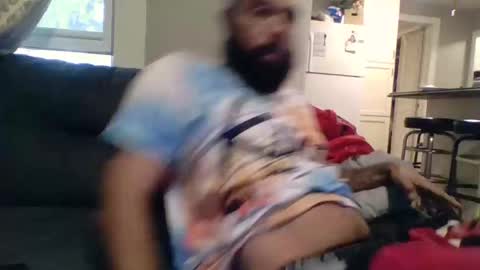 Mr8 online show from 10/28/25, 09:39