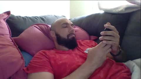 Snapshot of mr8plus chatting on 03/25/26, 08:37 Mr8 online show from 03/25/26, 08:37