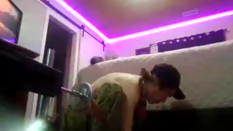 Snapshot of mr_a420 chatting on 06/17/26, 09:01 mr_a420 online show from 06/17/26, 09:01