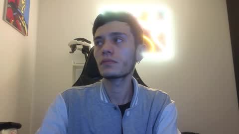 Snapshot of mr_andresr chatting on 02/11/26, 01:43 Andy online show from 02/11/26, 01:43