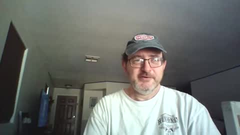 Snapshot of mr_anonymous57 chatting on 04/16/26, 03:57 MrAnonymou57 online show from 04/16/26, 03:57