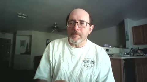 Snapshot of mr_anonymous57 chatting on 04/29/26, 05:41 MrAnonymou57 online show from 04/29/26, 05:41