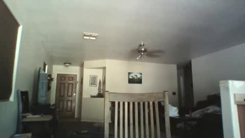 Snapshot of mr_anonymous57 chatting on 05/01/26, 05:17 MrAnonymou57 online show from 05/01/26, 05:17