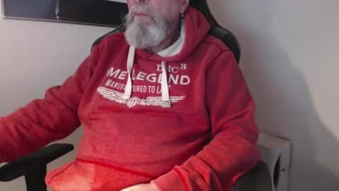 mr_boombastic2021 online show from 11/07/25, 11:43