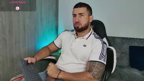 Snapshot of mr_david_cox chatting on 02/09/25, 02:07 David online show from 02/09/25, 02:07