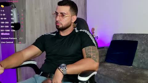 Snapshot of mr_david_cox chatting on 03/07/25, 12:23 David online show from 03/07/25, 12:23