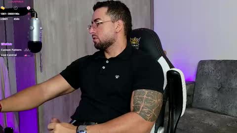 Snapshot of mr_david_cox chatting on 03/12/25, 12:47 David online show from 03/12/25, 12:47