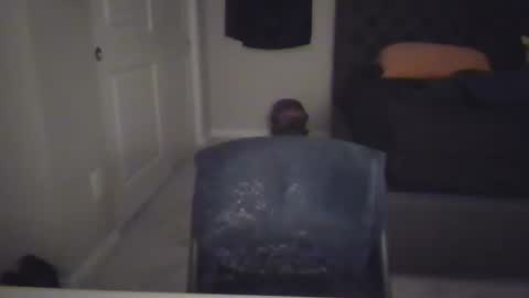 Snapshot of mr_diego69 chatting on 12/21/25, 05:25 Diego69 online show from 12/21/25, 05:25