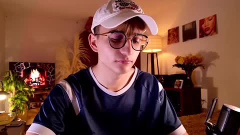 Mr Evans online show from 09/13/25, 04:07