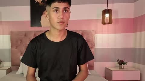 mr_fox69 online show from 04/21/26, 07:50