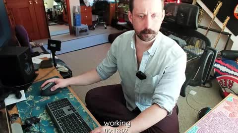 Snapshot of mr_foxxy chatting on 01/29/25, 05:24 ninko online show from 01/29/25, 05:24
