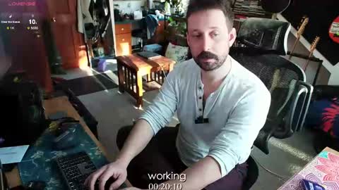 Snapshot of mr_foxxy chatting on 02/03/25, 01:40 ninko online show from 02/03/25, 01:40