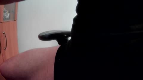 Snapshot of mr_funtease chatting on 03/10/25, 09:29 Fit and Fun....10 Hung online show from 03/10/25, 09:29