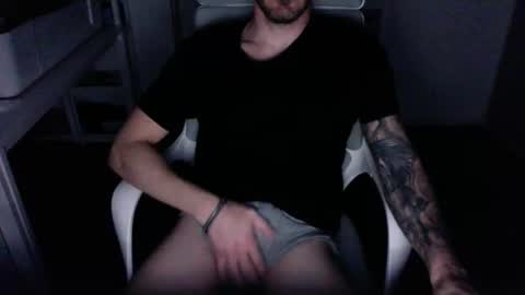 Snapshot of mr_gi89 chatting on 04/10/26, 08:24 mr_gi89 online show from 04/10/26, 08:24