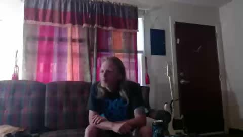 Snapshot of mr_happy12 chatting on 09/09/25, 05:12 mr_happy12 online show from 09/09/25, 05:12