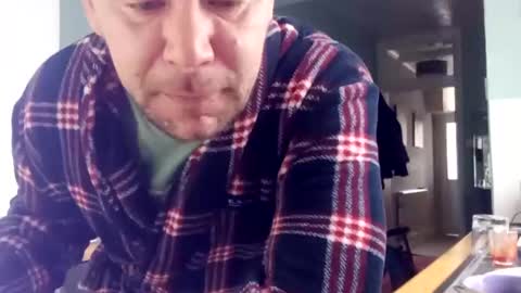 Snapshot of mr_i_ chatting on 12/31/24, 10:37 mr_i_ online show from 12/31/24, 10:37