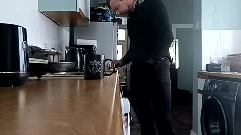 Snapshot of mr_i_ chatting on 01/21/25, 11:13 mr_i_ online show from 01/21/25, 11:13