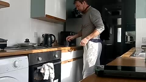 Snapshot of mr_i_ chatting on 02/18/25, 11:44 mr_i_ online show from 02/18/25, 11:44