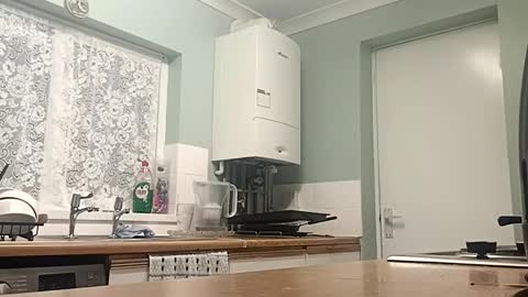 Snapshot of mr_i_ chatting on 09/28/25, 05:46 mr_i_ online show from 09/28/25, 05:46