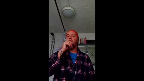 mr_i_ online show from 06/05/26, 08:20