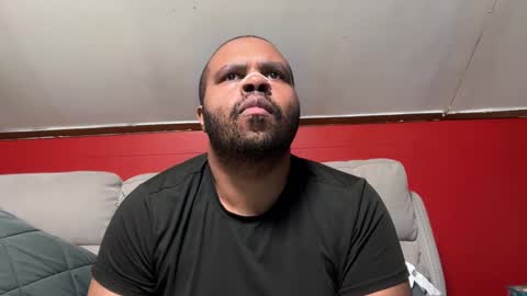 Snapshot of mr_irvin chatting on 03/18/26, 11:30 mr_irvin online show from 03/18/26, 11:30