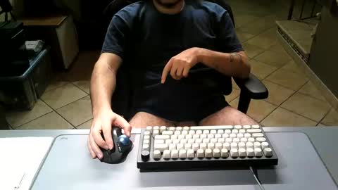 Snapshot of mr_kaa chatting on 04/12/26, 06:57 mr_kaa online show from 04/12/26, 06:57