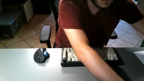 Snapshot of mr_kaa chatting on 07/06/26, 10:45 mr_kaa online show from 07/06/26, 10:45