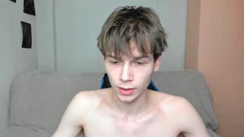 Snapshot of mr_makentoshi chatting on 12/10/24, 01:33 Makentoshi online show from 12/10/24, 01:33