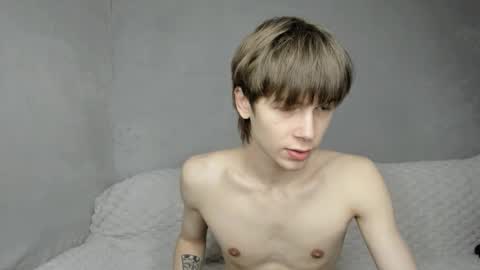 Snapshot of mr_makentoshi chatting on 03/30/26, 03:02 Makentoshi online show from 03/30/26, 03:02