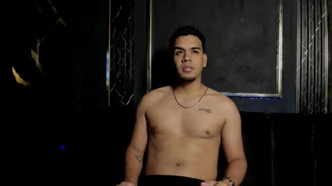 mr_maximo online show from 11/26/25, 10:33