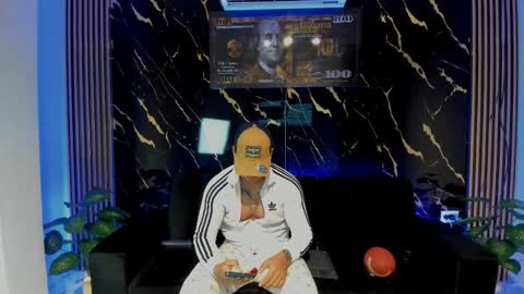 mr_maximo online show from 01/13/26, 03:56