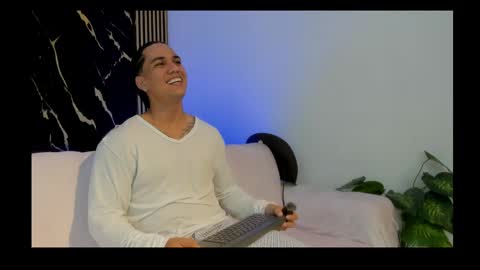 mr_maximo online show from 05/01/26, 05:45