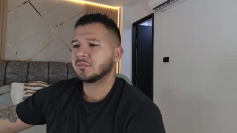 MIKEE online show from 05/12/26, 03:03