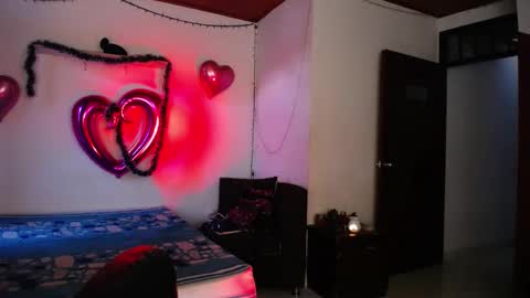 Snapshot of mr_mrscurie chatting on 12/07/24, 10:28 Mr Mrs Curie online show from 12/07/24, 10:28