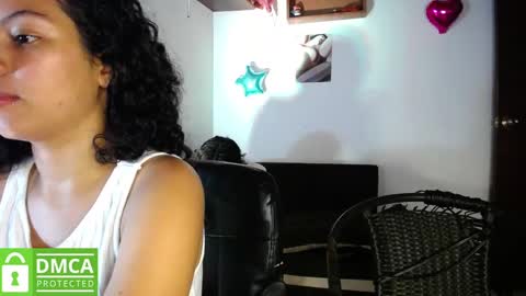 Snapshot of mr_mrscurie chatting on 01/21/25, 01:29 Mr Mrs Curie online show from 01/21/25, 01:29