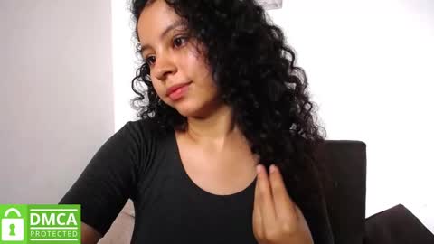 Snapshot of mr_mrscurie chatting on 02/08/25, 03:00 Mr Mrs Curie online show from 02/08/25, 03:00