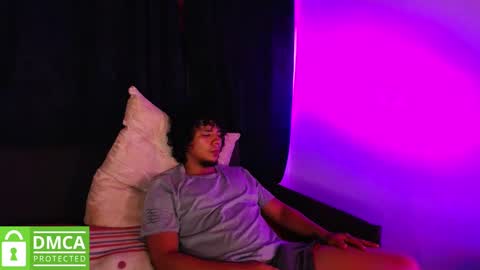 Snapshot of mr_mrscurie chatting on 03/06/25, 11:09 Mr Mrs Curie online show from 03/06/25, 11:09