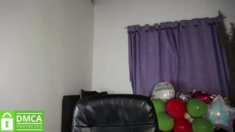 Snapshot of mr_mrscurie chatting on 10/29/25, 02:58 Mr Mrs Curie online show from 10/29/25, 02:58