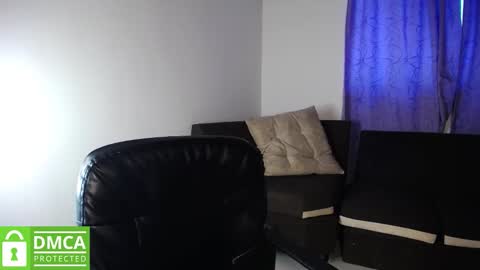 Snapshot of mr_mrscurie chatting on 11/22/25, 05:34 Mr Mrs Curie online show from 11/22/25, 05:34