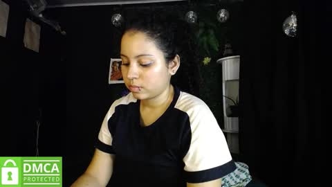 Snapshot of mr_mrscurie chatting on 02/27/26, 02:33 Mr Mrs Curie online show from 02/27/26, 02:33