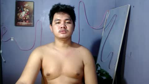 Snapshot of mr_olivercummerx chatting on 05/10/26, 06:02 mr_olivercummerx online show from 05/10/26, 06:02