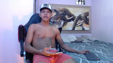 Snapshot of mr_stiven_ chatting on 02/22/25, 02:50 mr_stiven_ online show from 02/22/25, 02:50