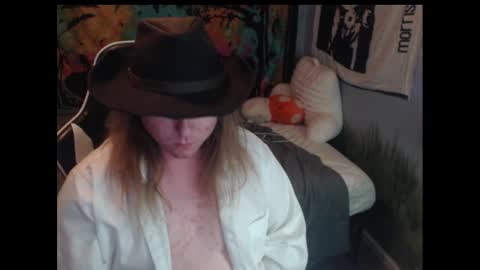 mr_strawberry online show from 10/05/25, 04:11