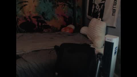 mr_strawberry online show from 05/22/26, 09:37
