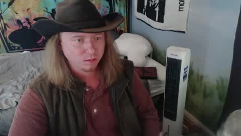 mr_strawberry online show from 05/27/26, 10:18