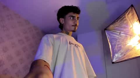 MR online show from 12/05/25, 03:26